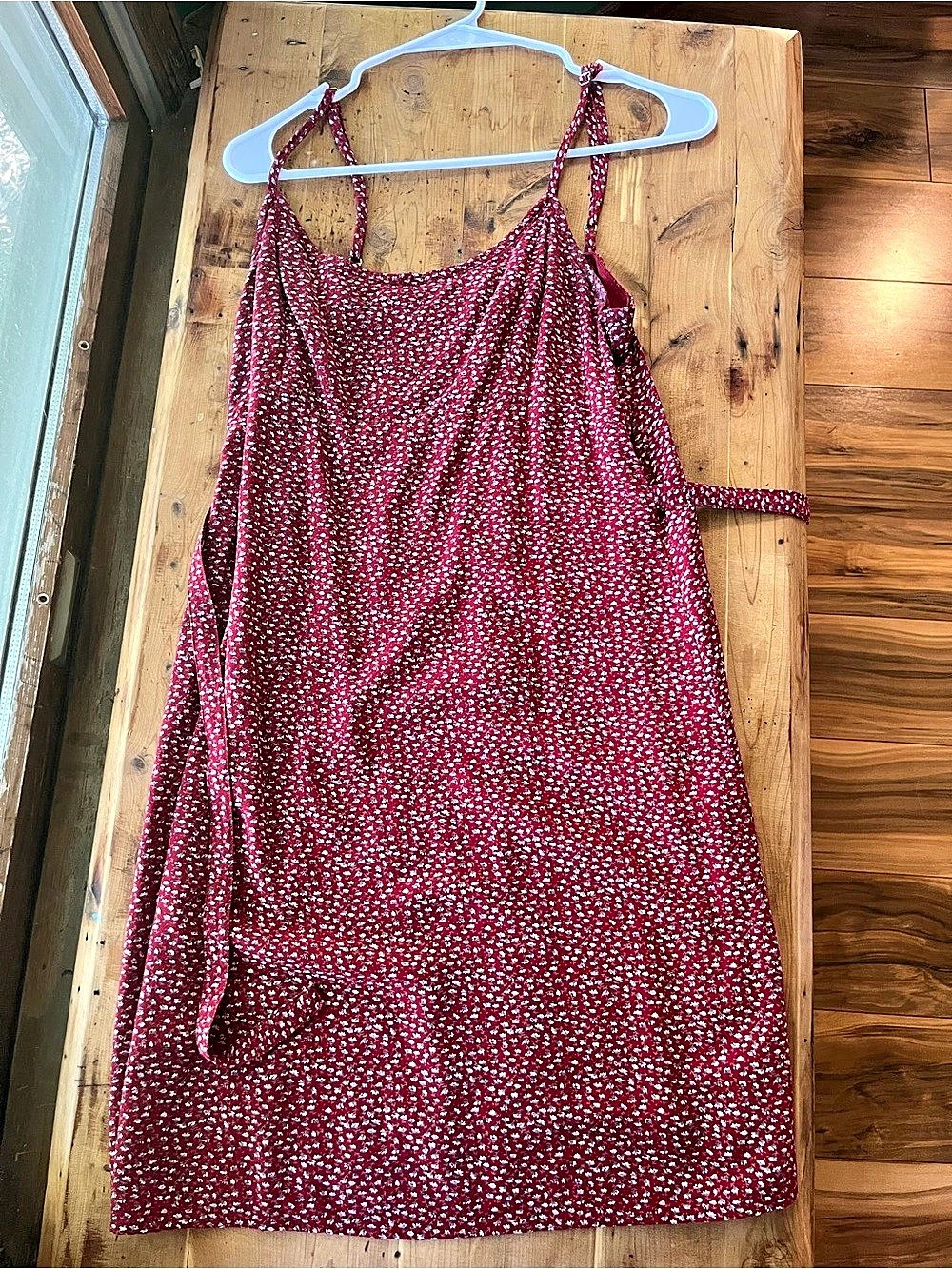 Brandy Melville Robbie Dress Floral Mini in Red & White
